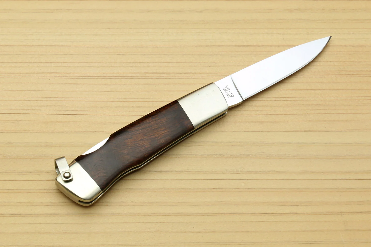 Moki VG-10 Stainless Steel Lockback Folding Pocket Knife (Brown Ironwood Handle with Leaf Design) - Image 2