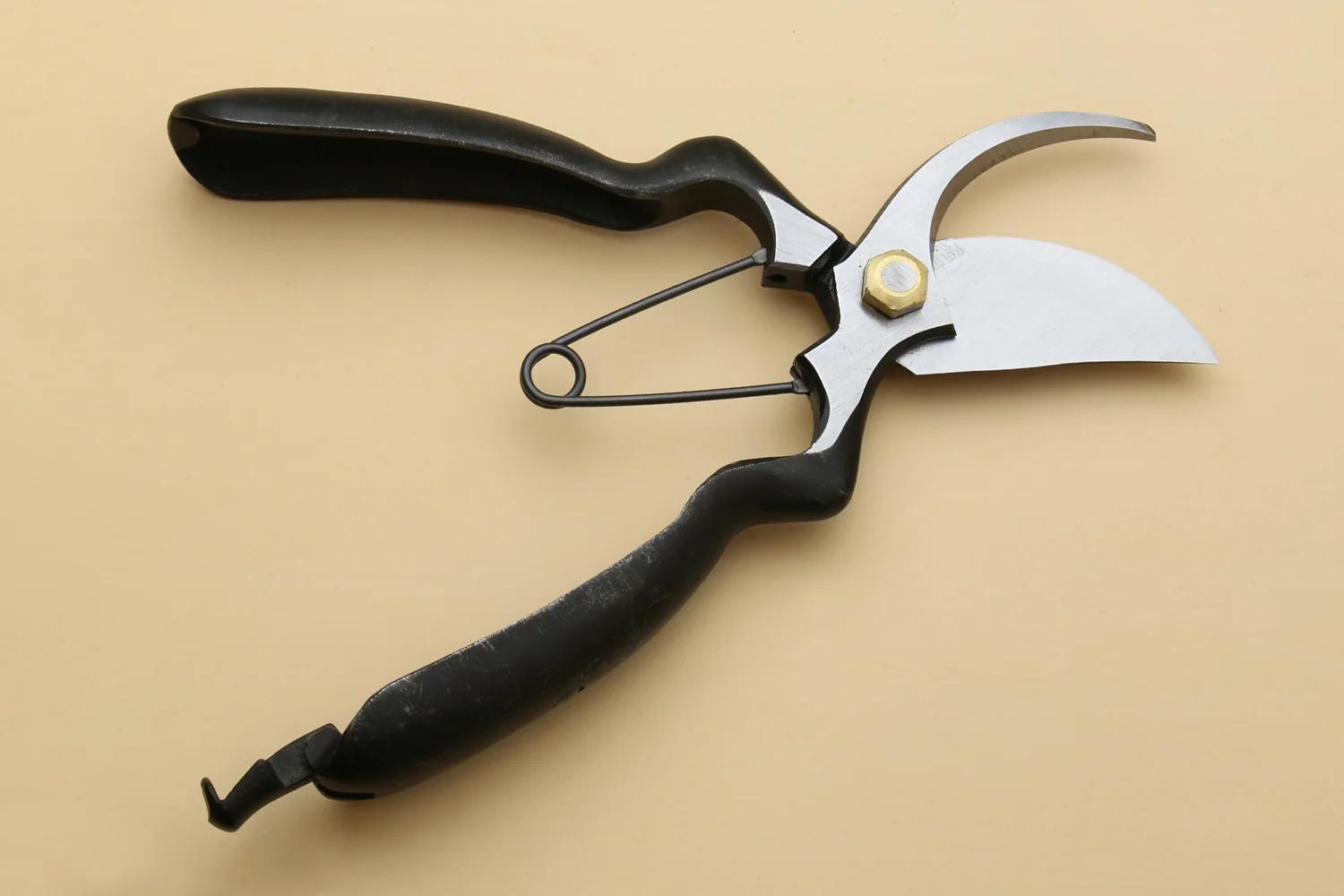Professional Pruning Shears for Gardening, Garden Clippers, Hedge Shears, Plant Trimming Garden Tools - Image 4