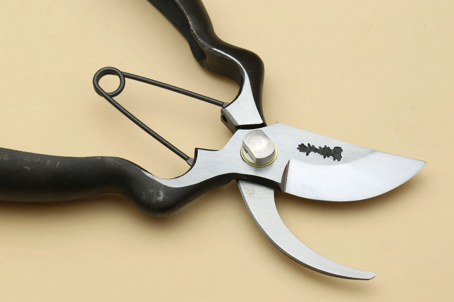 Professional Pruning Shears for Gardening, Garden Clippers, Hedge Shears, Plant Trimming Garden Tools - Image 5