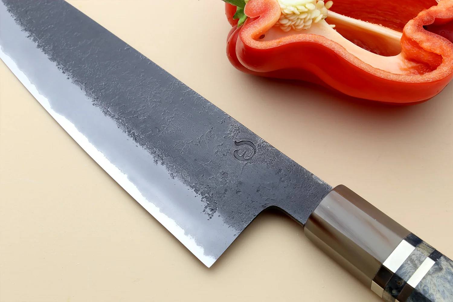 Hayate Hinoura Kurouchi Black-Forged Blue Steel Stainless Clad Gyuto Chefs Knife - Image 6