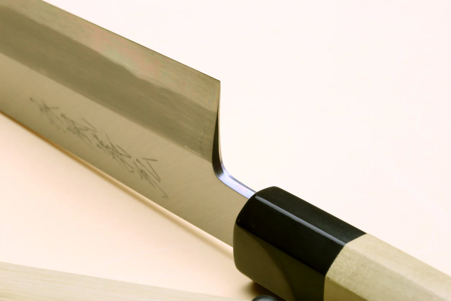 Yoshihiro Kasumi White Steel Kenmuki Vegetable Japanese Chef Knife - Image 3