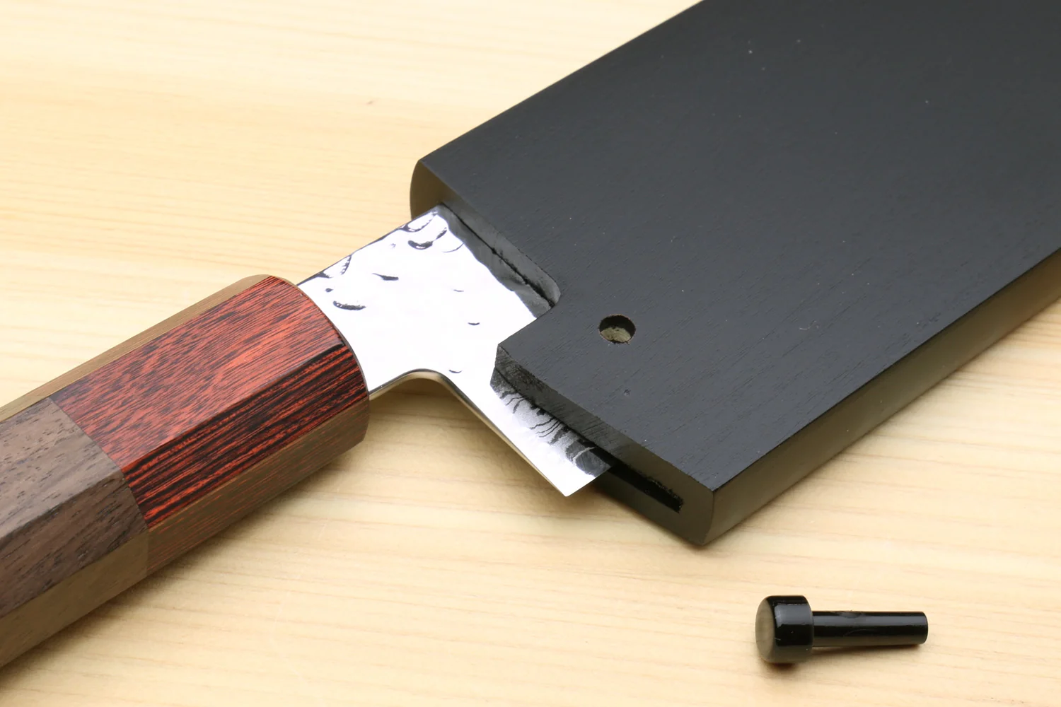 Yoshihiro Lacquered Magnolia Wooden Blade Protector Saya Cover for Gyuto Chef Knife - Image 3