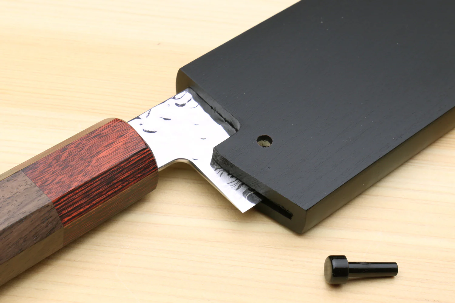 Yoshihiro Lacquered Magnolia Wooden Blade Protector Saya Cover for Double-Edged Kiritsuke - Image 3
