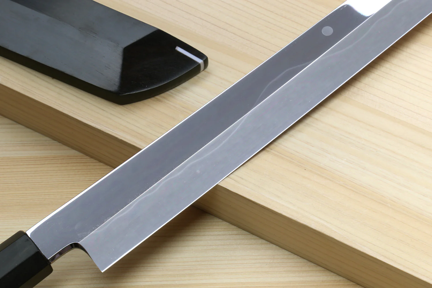 Yoshihiro Mizu Honyaki White Steel #1 Two Sided Mirror-Finished Mt. Fuji Namiukashi Sakimaru Takobiki Premium Ebony Handle with Ebony Cover 13" (330mm) - IKEDA Limited Edition - Image 3