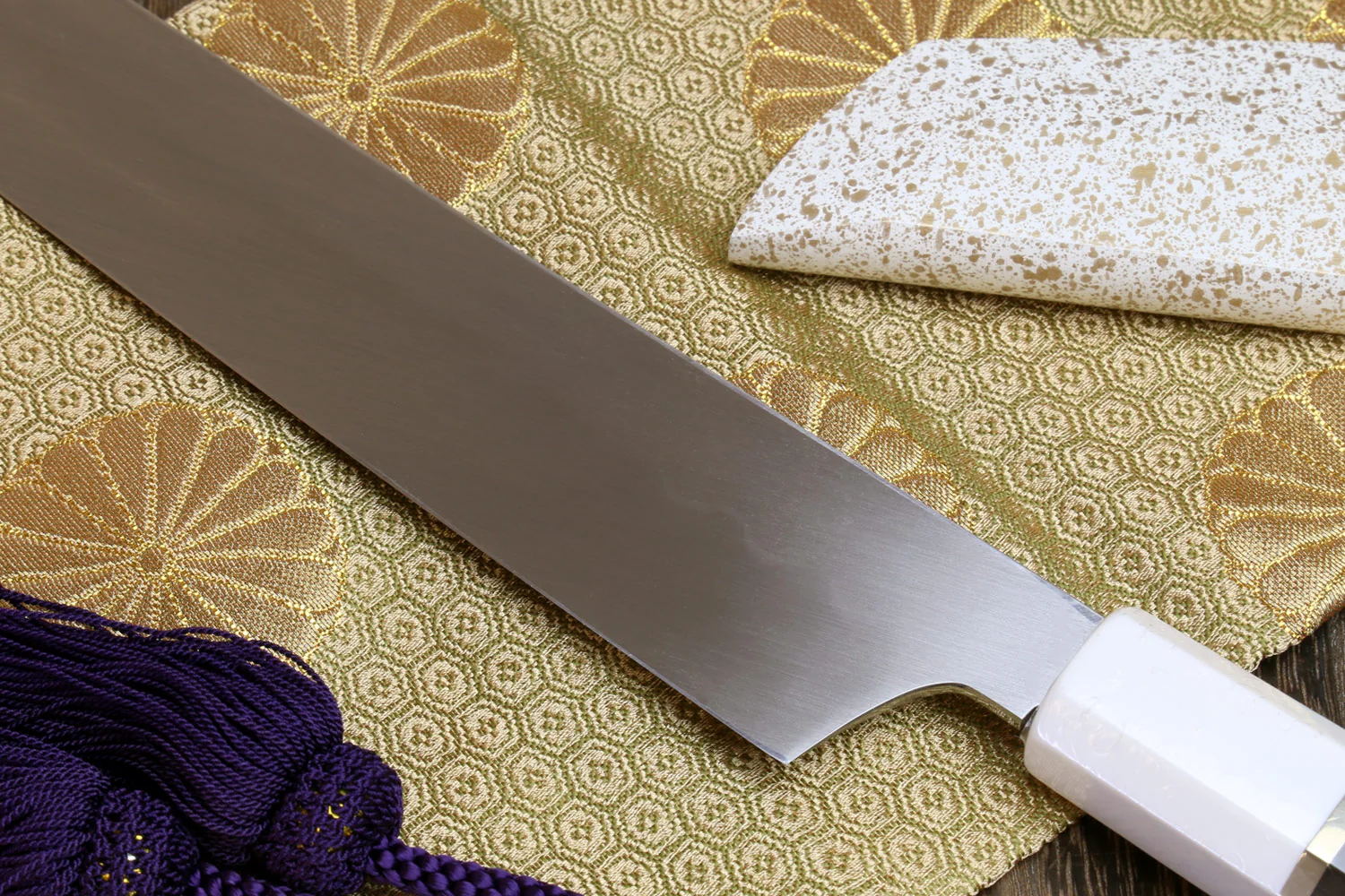 Yoshihiro Mizu Honyaki White Steel Mirror Finished Namiukashi Sakimaru Takobiki Sushi Sashimi Japanese Knife with Double Nickel Silver Ring Corian Ebony Handle - Image 6