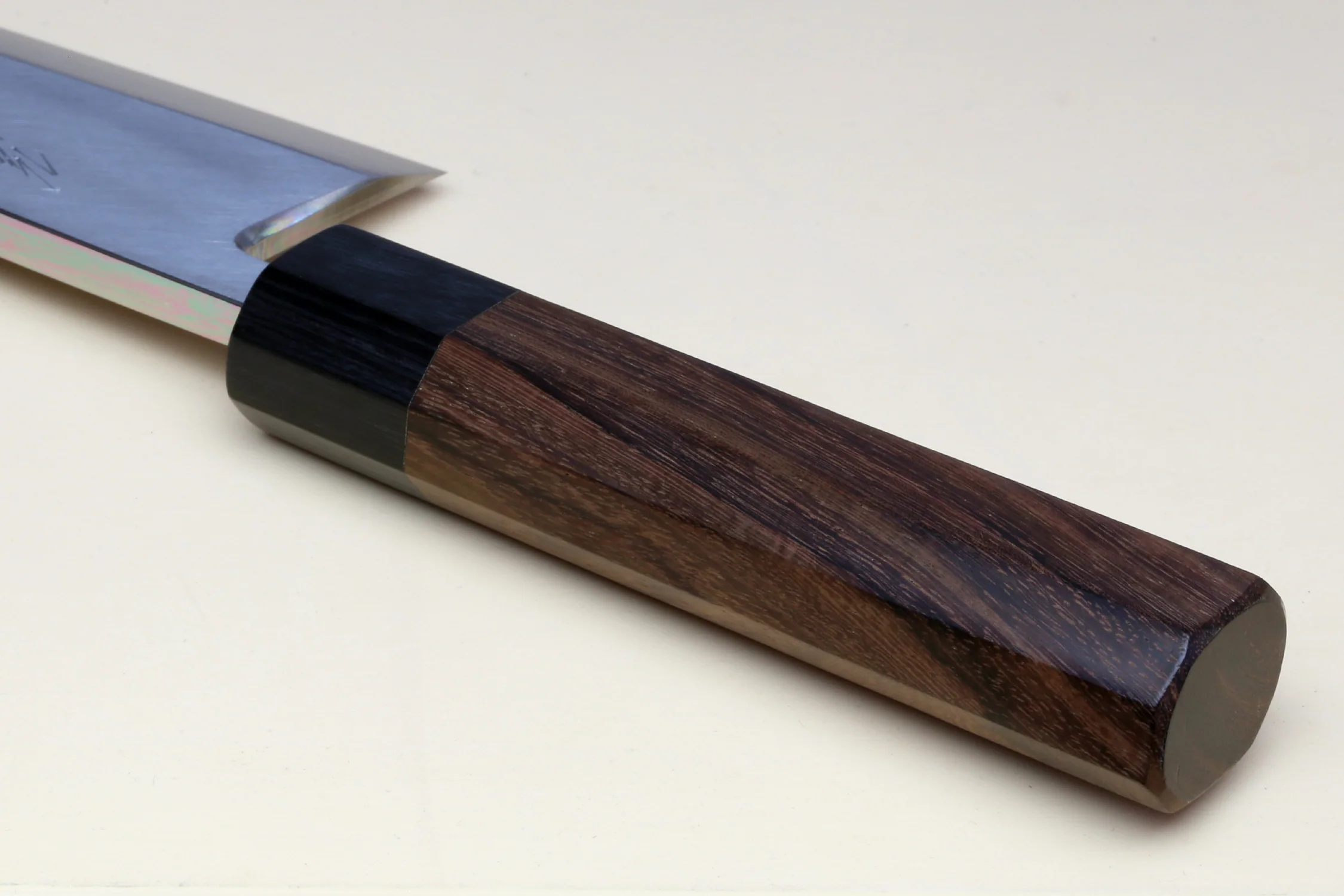 Yoshihiro Hongasumi Ginsan (hakugin) High Carbon Stain Resistant Deba Fish Fillet Knife Shitan Rosewood Handle Single Bolster - Image 4