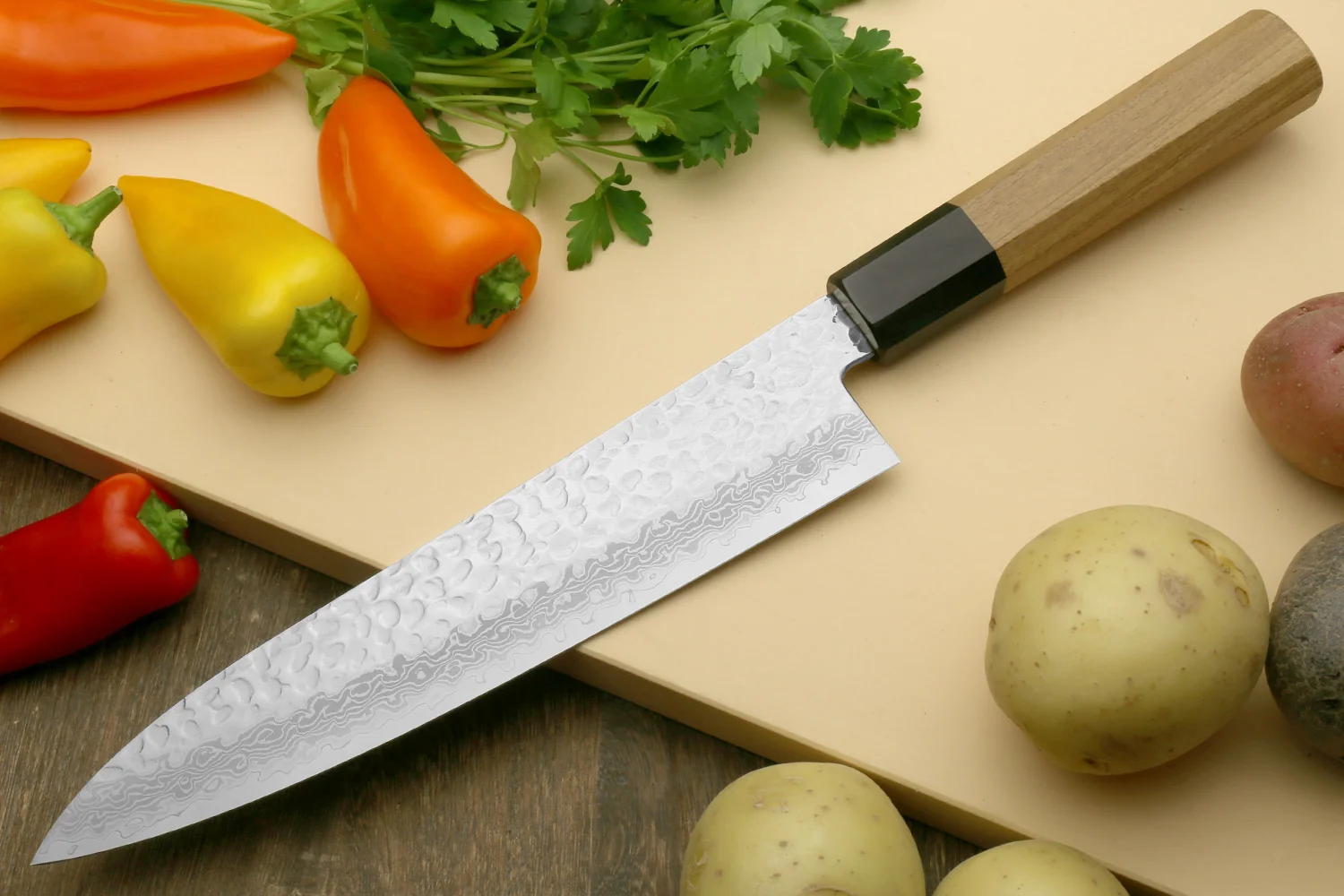 Yoshihiro VG-10 46 Layers Hammered Damascus Gyuto (210mm/240mm) Petty (150mm) Ambrosia Handle Chefs Knife Set - Image 4