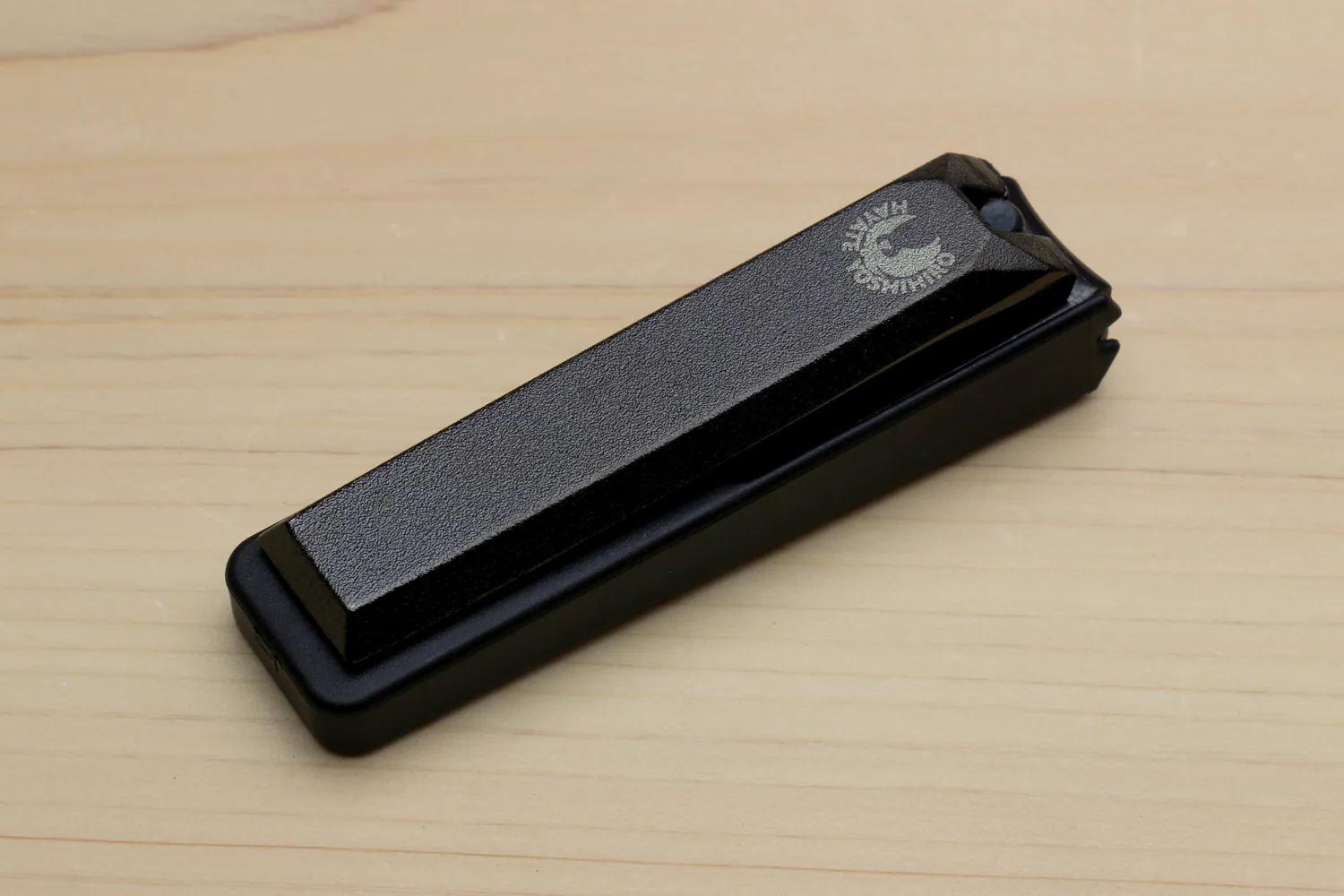 Yoshihiro Premium Black-Colored Japanese Nail Clippers - Image 2
