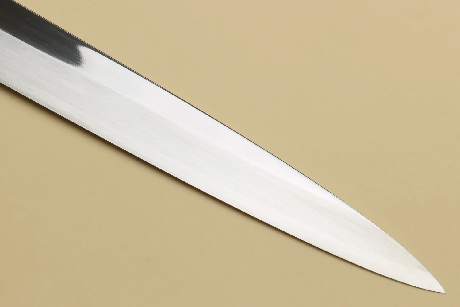 Yoshihiro SG-2 (R-2) Semi-Stainless Steel Mirror Polished Yanagi Sashimi Knife, Triple Ring Ebony Handle - Image 5