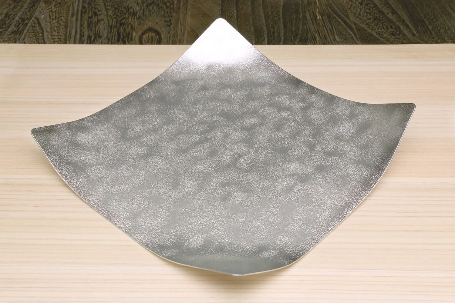 Yoshihiro Suzugami Kazahana Flexible Tin Plate with Optional Koro Rolling Stick - Image 3