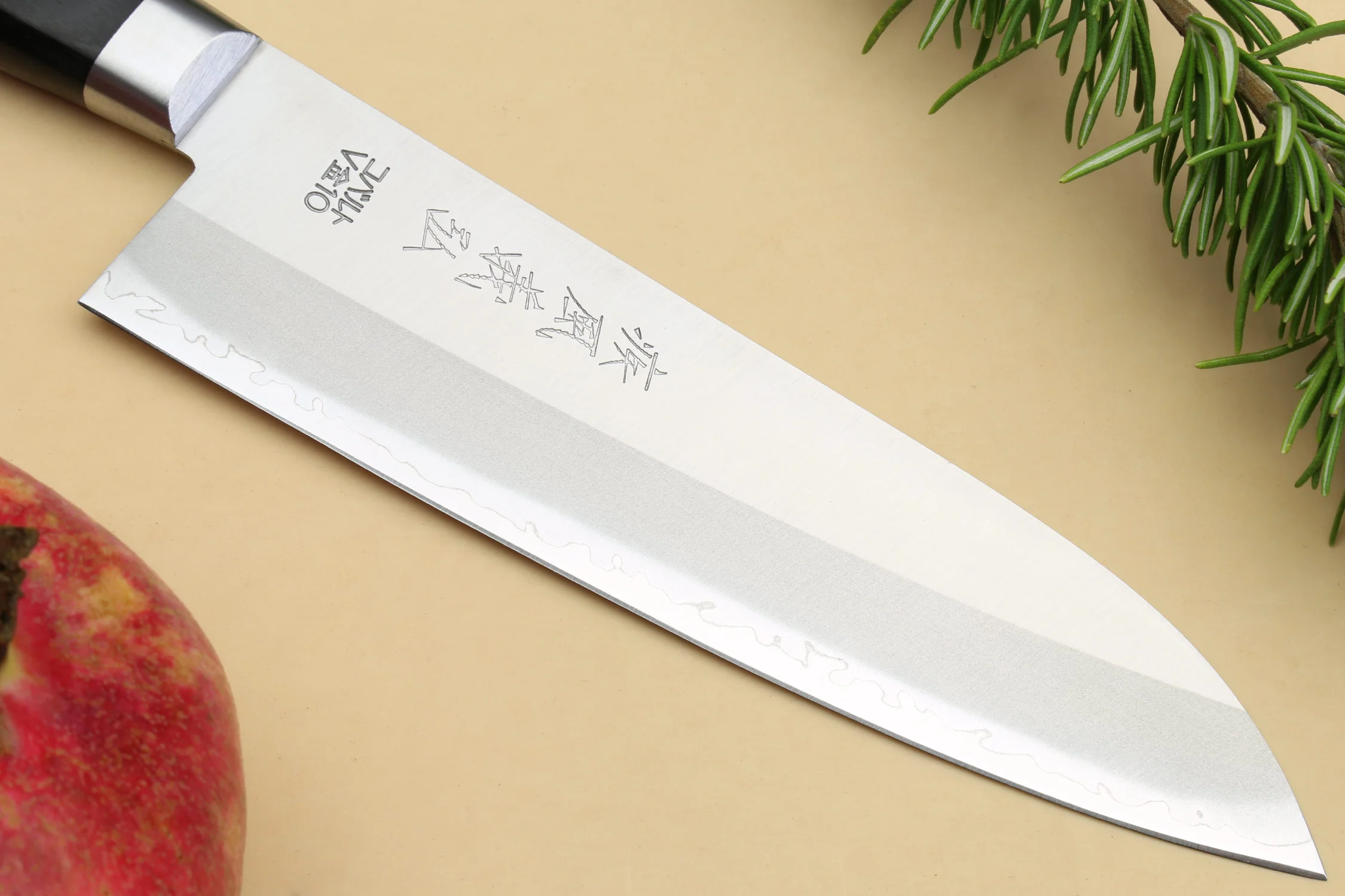 Yoshihiro VG-10 Gold Stainless Steel Santoku Multipurpose Chef Knife 7" (180mm) - Image 6
