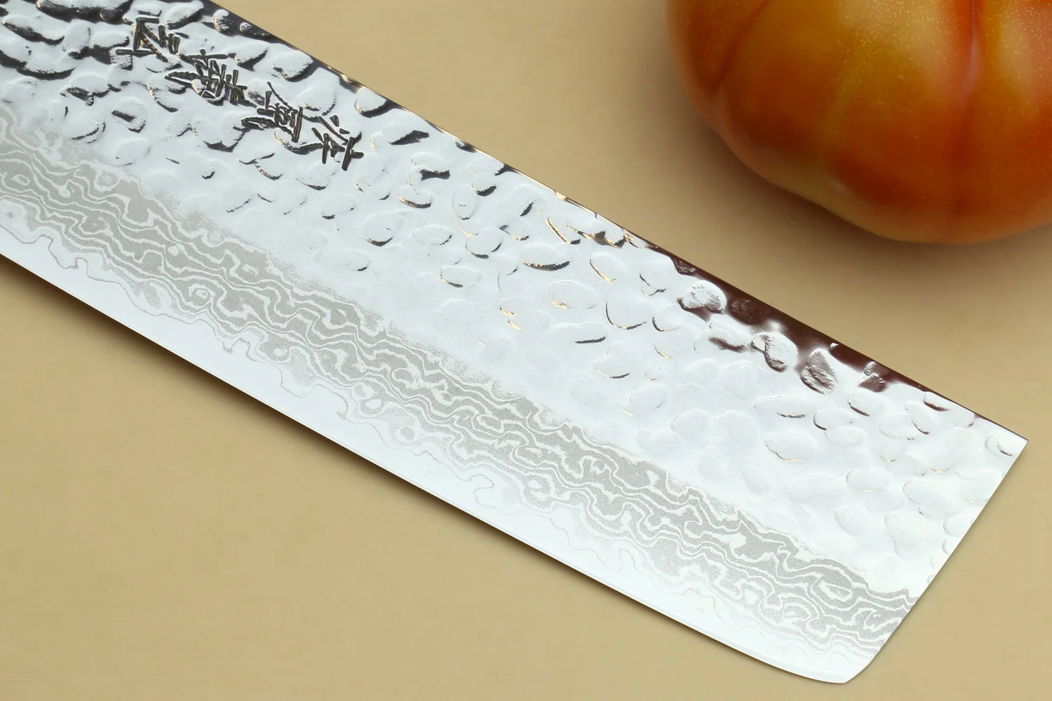 Yoshihiro VG-10 46 Layers Hammered Damascus Nakiri Japanese Vegetable Knife (6.5" (165mm)) (Ambrosia Handle) - Image 4