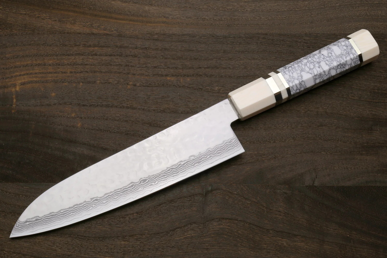 Yoshihiro VG-10 46 Layers Hammered Damascus Santoku Japanese Multipurpose Knife Howlite White Handle with Alternative Ivory Bolster (Blade Length 7" (180mm)) - Image 2