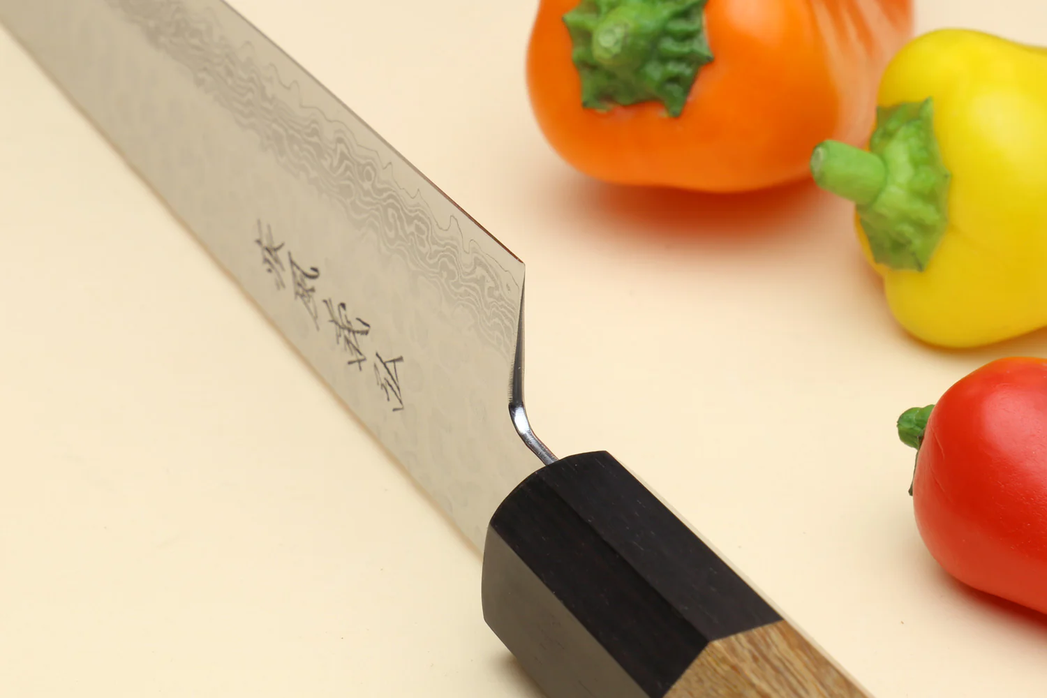 Yoshihiro VG-10 46 Layers Hammered Damascus Sujihiki Japanese Slicer Knife (Octagonal Ambrosia Handle) (9.5" (240mm)) - Image 4