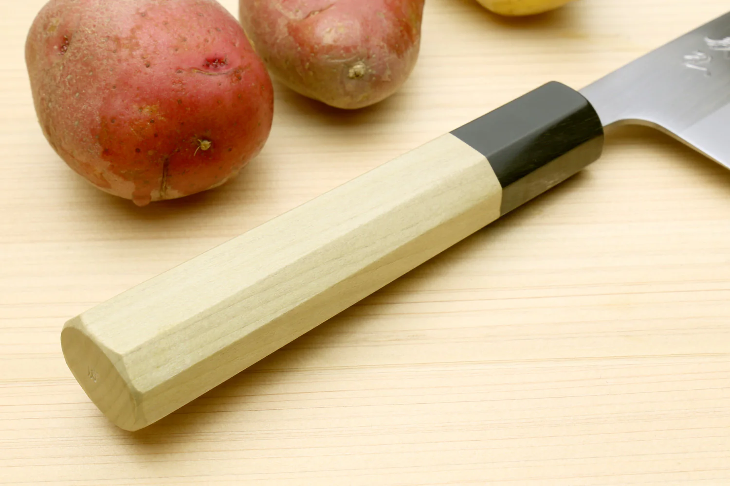 Yoshihiro White Steel #1 Stainless Clad Santoku Multipurpose Knife with Magnolia Wood Handle - Image 8
